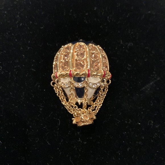 St. John balloon brooch - Picture 1 of 5